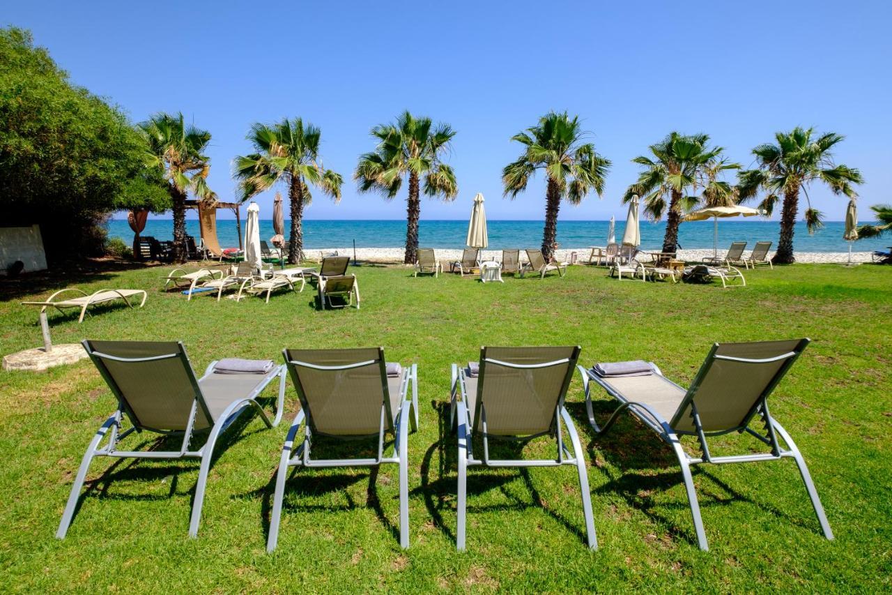 Oceanview Apartment Larnaca Bagian luar foto